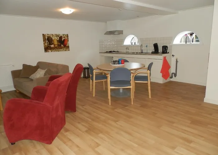 De Hooiberg فندق مبيت وإفطار 3*